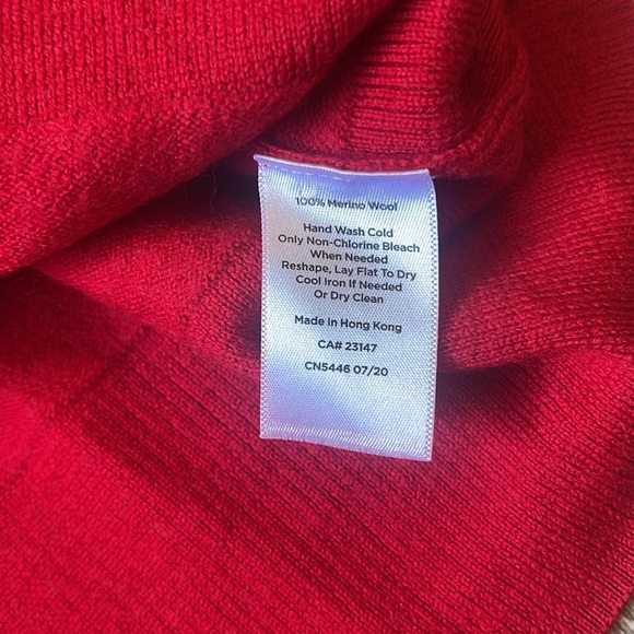 Talbots 100% merino wool Red Turtleneck Sweater red size large cowl neck - Picture 7 of 8